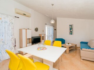 Apartment Necujam  4