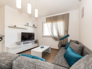 Apartment Povljana  4