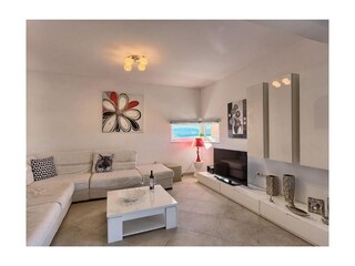 Apartment Okrug Gornji  4