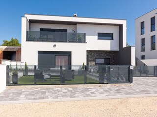 Apartment Povljana  2