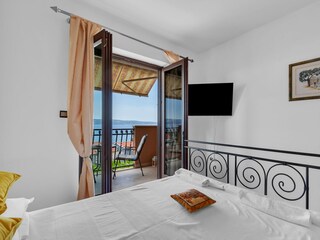 Holiday room Duće  17