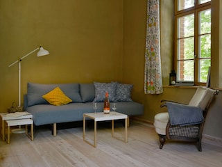 Wohnbereich mit Schlafsofa