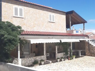 Apartment Povljana  1