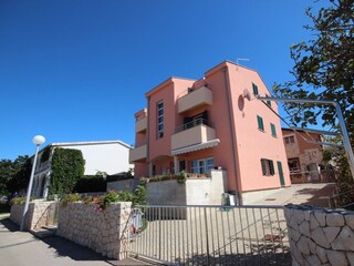 Apartment Povljana  3