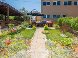 Apartment Povljana  8