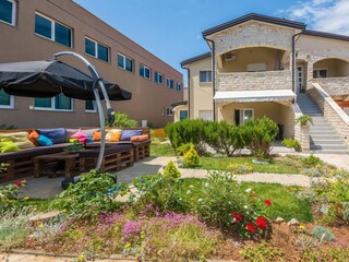 Apartment Povljana  2