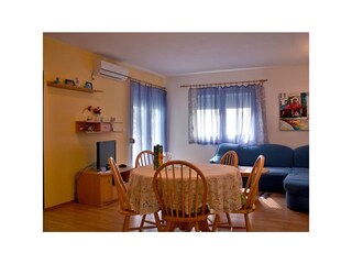 Apartment Petrcane  7