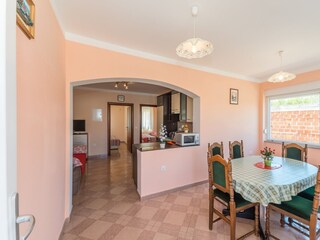 Apartment Povljana  6