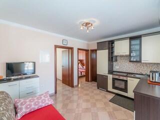 Apartment Povljana  7