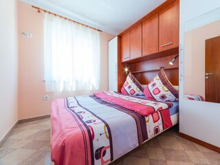 Apartment Povljana  9