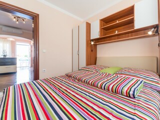 Apartment Povljana  10