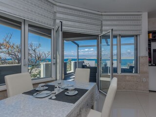 Apartment Povljana  10