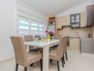 Apartment Povljana  11