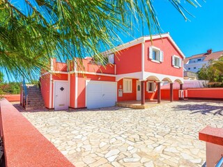 Apartment Povljana  3