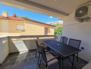 Two bedroom apartment with terrace Baška, Krk A-18775-b