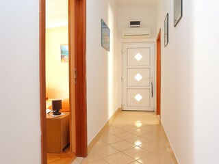 Apartment Arbanija  25