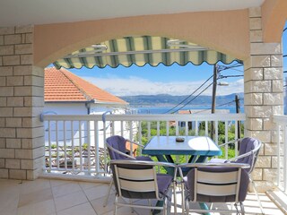 Apartment Arbanija  27