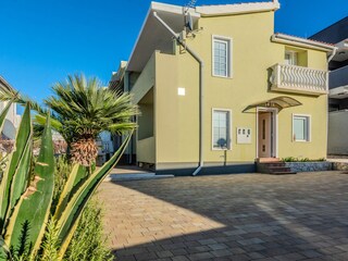 Apartment Povljana  2