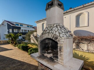 Apartment Povljana  4