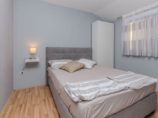 Apartment Povljana  13