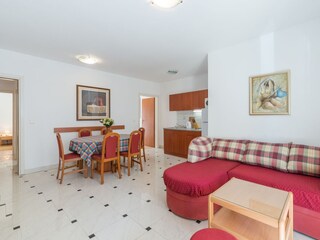 Apartment Povljana  11