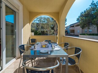 Apartment Povljana  25