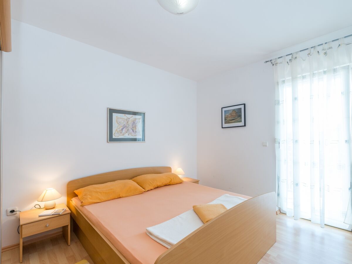 Apartment Povljana 16