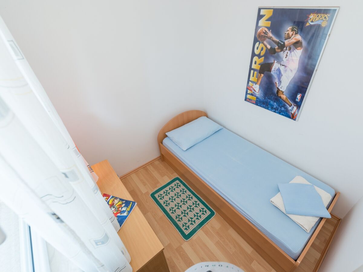 Apartment Povljana 20