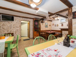 Apartment Povljana  6