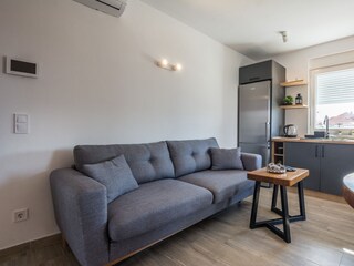 Apartment Povljana  8