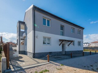 Apartment Povljana  2