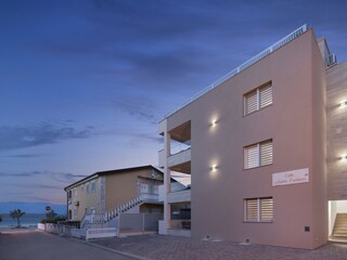 Apartment Povljana  2