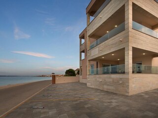 Apartment Povljana  5