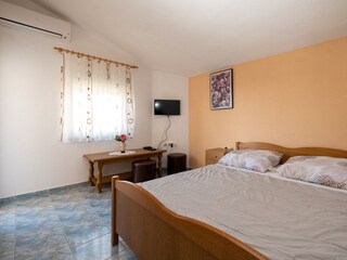 Apartment Povljana  19