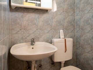 Apartment Povljana  25