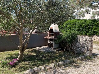 Apartment Povljana  5