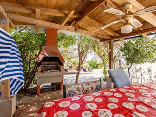 Apartment Povljana  11