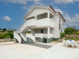 Apartment Povljana  2