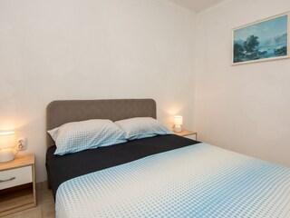 Apartment Povljana  9