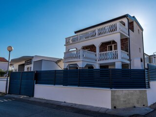 Apartment Povljana  3