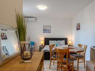 Apartment Povljana  5