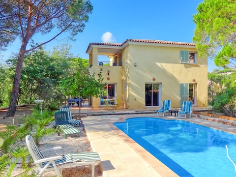 Casa per le vacanze con piscina privata a Les Issambres