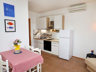 Apartment Okrug Gornji  8