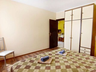 Apartment Lovrecica  9