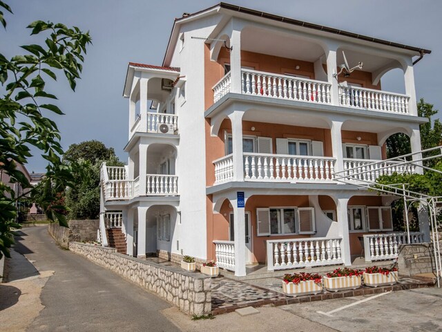 Apartment Lopar 5