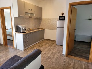 Apartment Povljana  10