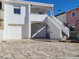 Apartment Povljana  3