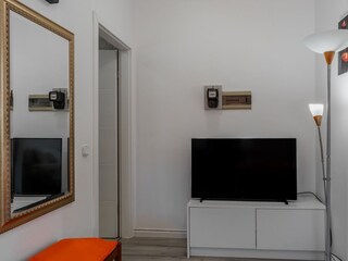 Apartment Povljana  9