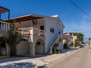 Apartment Povljana  1