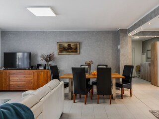 Apartment Povljana  12